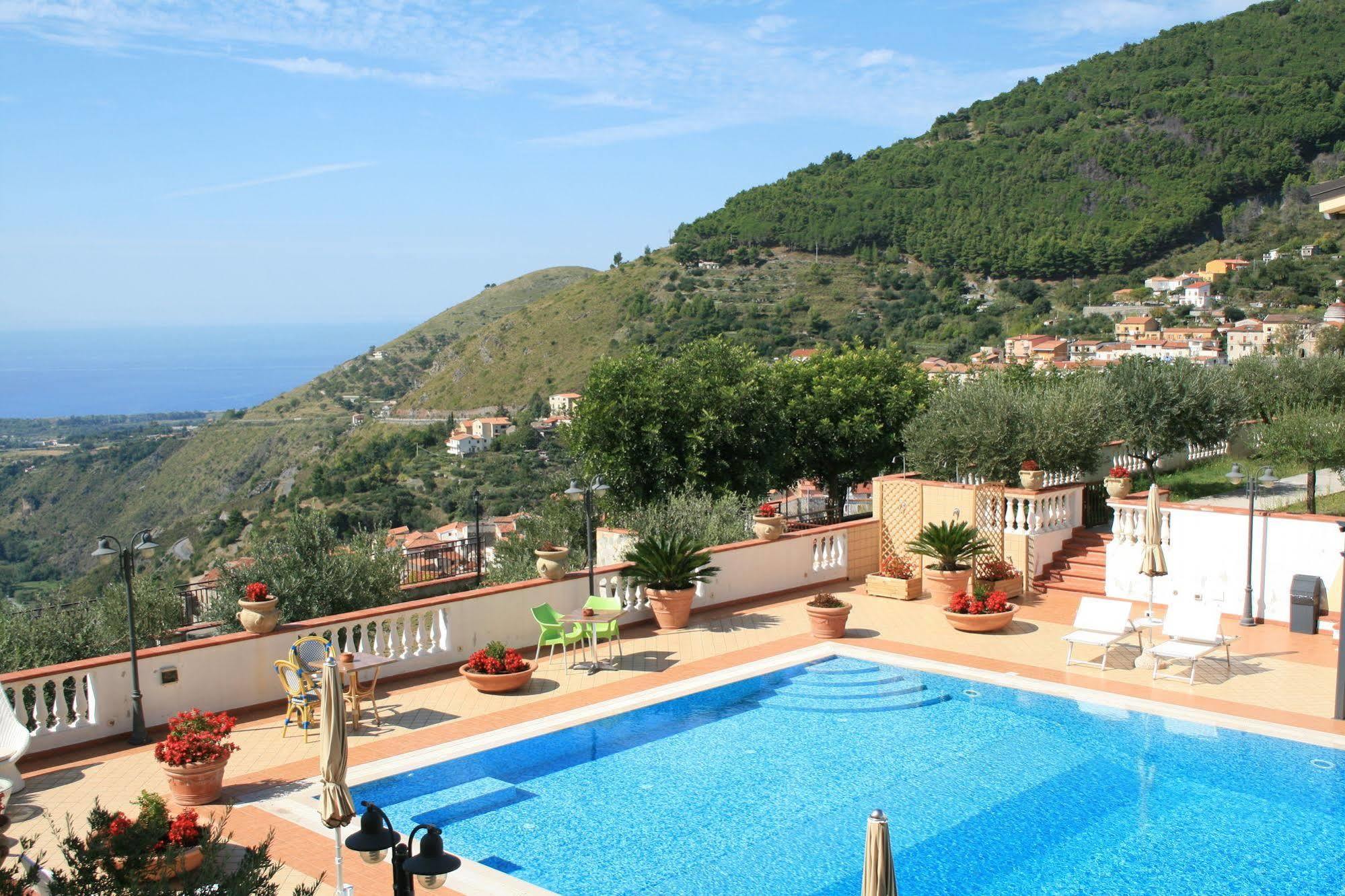 Hotel La Loggia Tortora Exterior photo